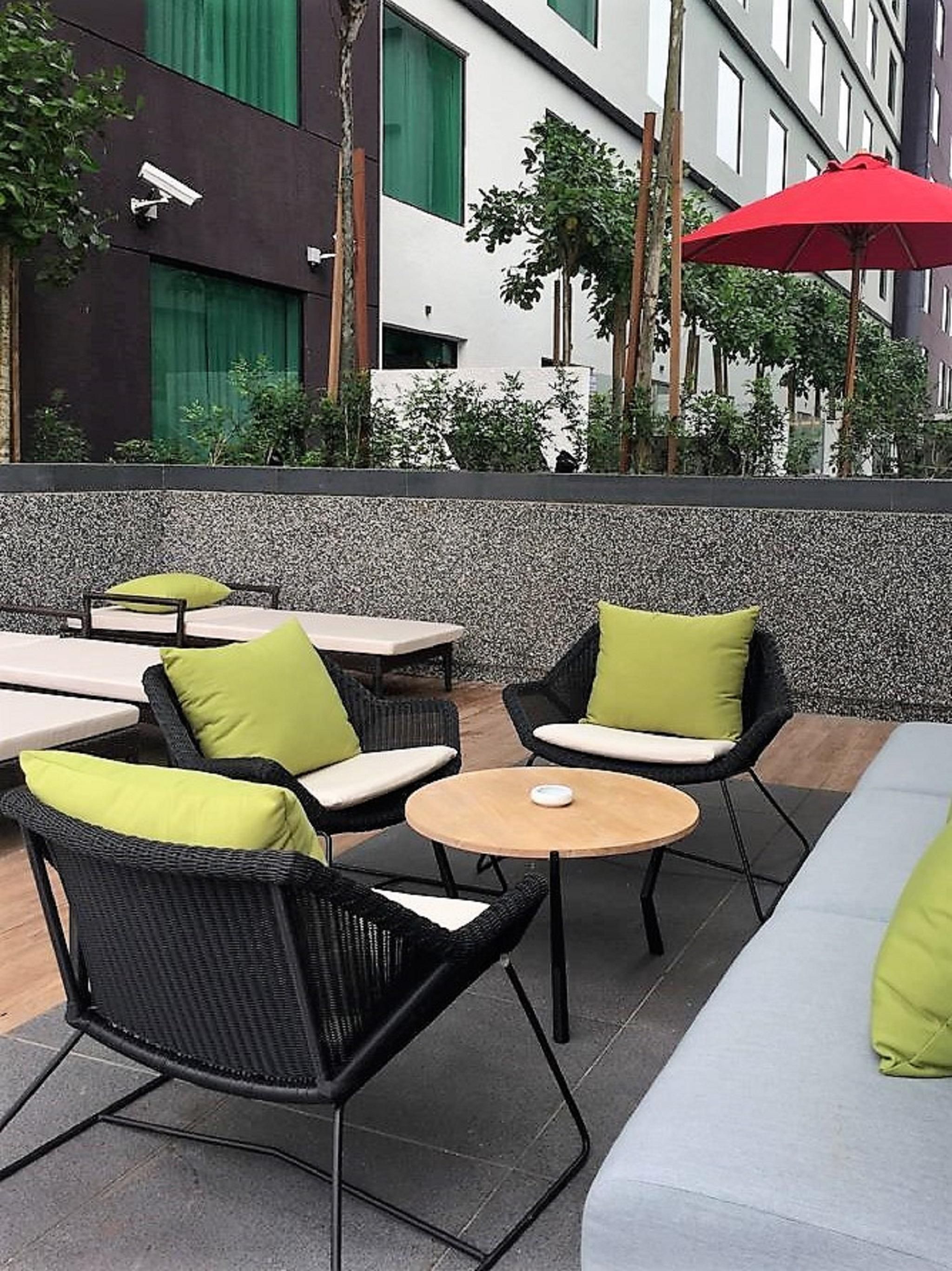 Amari Johor Bahru Otel Dış mekan fotoğraf The outdoor area of the hotel